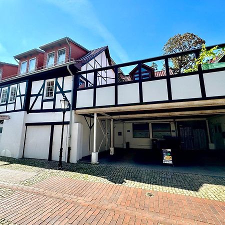 Jasta Homes Altstadt, Zentral, Ueberdachter Parkplatz, Netflix, Vollausstattung, Loft, Modern Und Komfort Hamelin Extérieur photo